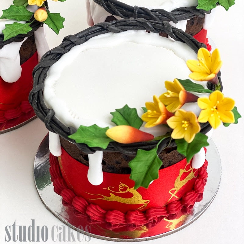 Mini Christmas Cakes - Christmas Bells