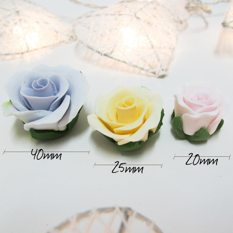 Sugar Flowers - Small Rose with calyx leaves